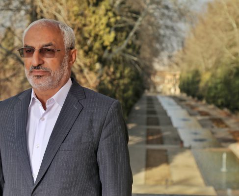 پیام نوروزی زاهدی نماینده مردم کرمان و راور و رئیس کمیسیون آموزش و تحقیقات مجلس شورای اسلامی در کنار کادر درمانی بیمارستان