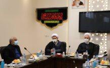 حوزه های علمیه و طلاب به موضوعات روز جامعه ورود نمایند
