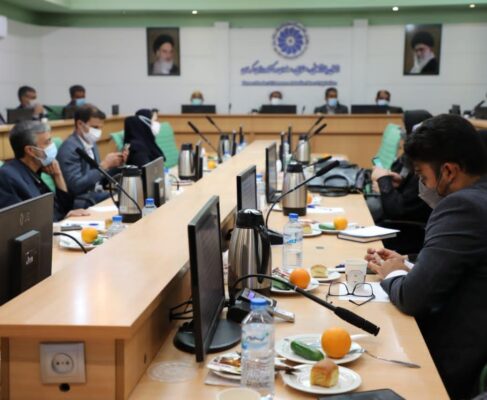 گزارش تصویری نشست نماینده ولی فقیه در استان و نمایندگان مردم در مجلس با فعالان اقتصادی