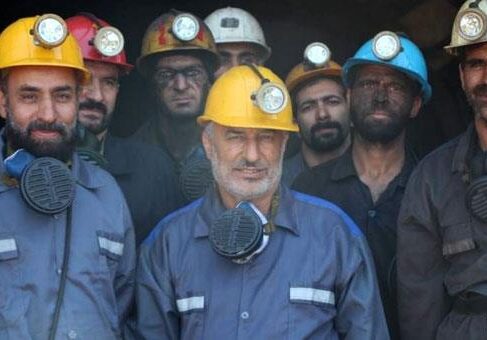 حمایت بیمه ای و تسهیلاتی از بنگاه های کوچک و متوسط راهکار جلوگیری از اخراج کارگران/ کارگران نیازمند حمایت در شرایط فعلی اقتصادی منطقی