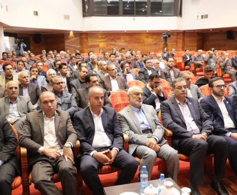 در آئین تکریم و معارفه مدیر شعب بانک کشاورزی استان کرمان عنوان شد: لزوم افزایش بهره وری کشاورزی استان کرمان