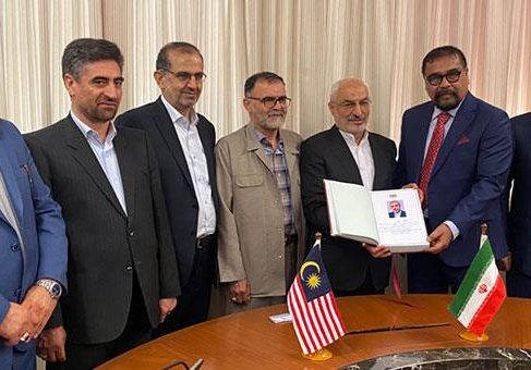 زاهدی در دیدار با نایب رئیس مجلس نمایندگان مالزی:ظرفیت ده میلیارد دلاری مبادلات تجاری ایران و مالزی؛ موانع برقراری پرواز مستقیم تهران – کوالامپور رفع شود