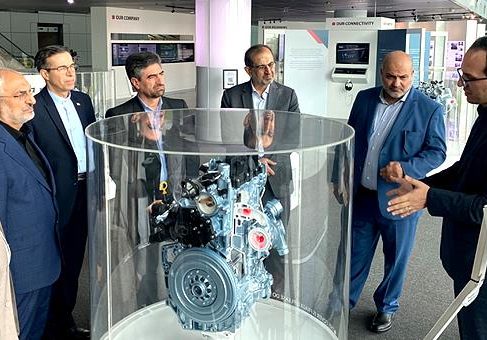 زاهدی در جریان بازدید از کارخانه خودروسازی مالزی مطرح کرد؛ تاکید بر علاقمندی خودروسازهای ایرانی در گسترش همکاری‌های میان دو کشور