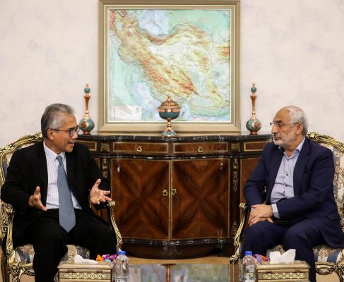 زاهدی در دیدار سفیر مالزی در ایران مطرح کرد؛ لزوم همکاری مشترک برای رفع مشکلات بانکی و مسئله انتقال ارز برای دانشجویان ایرانی