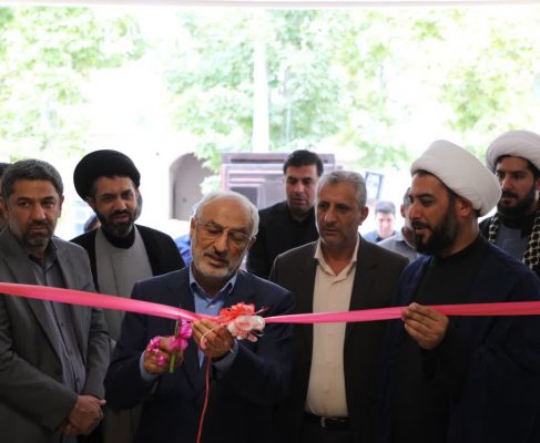 با حضور زاهدی نماینده‌ مردم کرمان و راور مجتمع فرهنگی حضرت امام خمینی (ره) شهر راین افتتاح شد