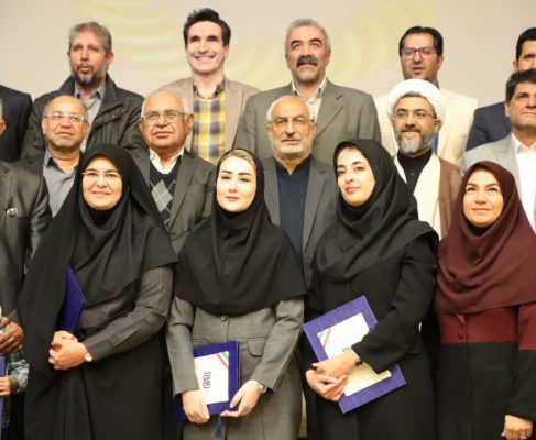 زاهدی در مراسم تجلیل از پژوهشگران برتر دانشگاه شهید باهنر: راه‌اندازی پژوهشگاه افضلی‌پور اقدامی ماندگار در تاریخچه‌ی دانشگاه و استان کرمان