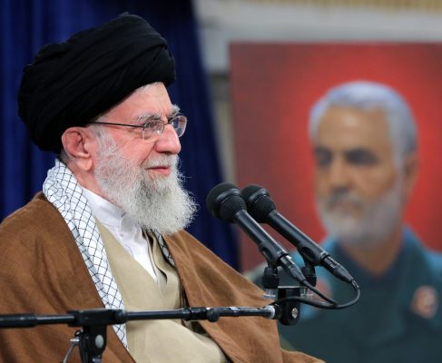 یک قاسم سلیمانی کافی است که نه فقط استان کرمان، بلکه ملّت ایران به او افتخار کند